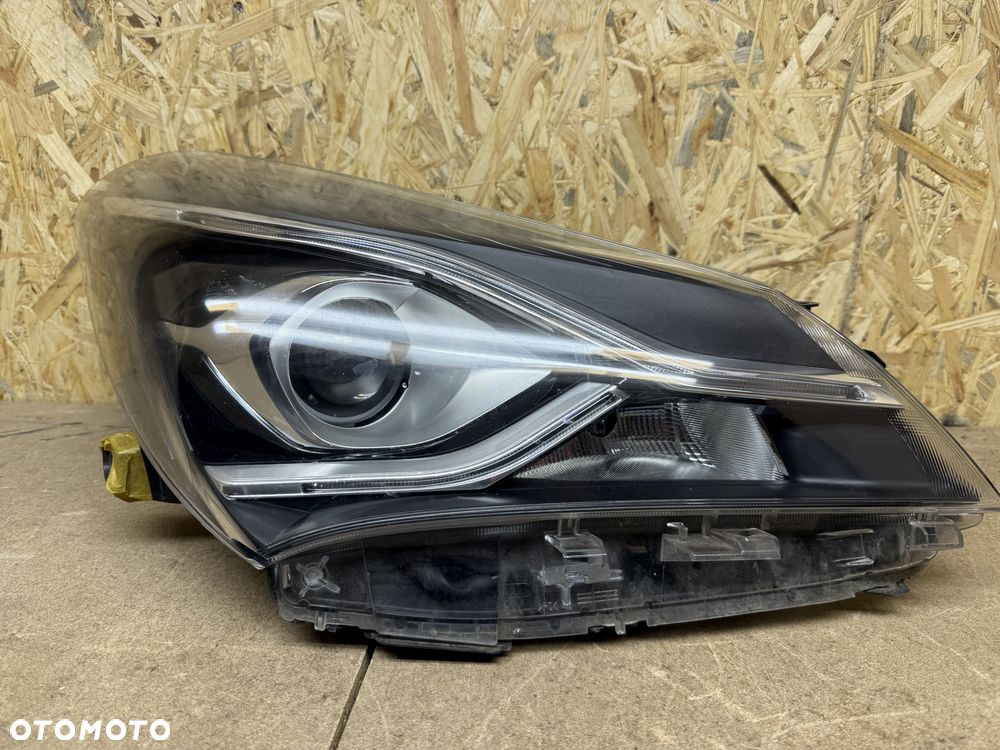 LAMPA PRZÓD PRAWA SOCZEWKA LED H7 LED TOYOTA YARIS III LIFT - 20