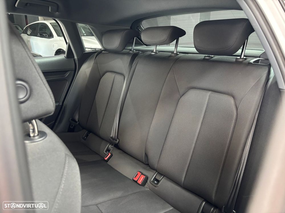 Audi A3 Sportback 40 S tronic sport - 19
