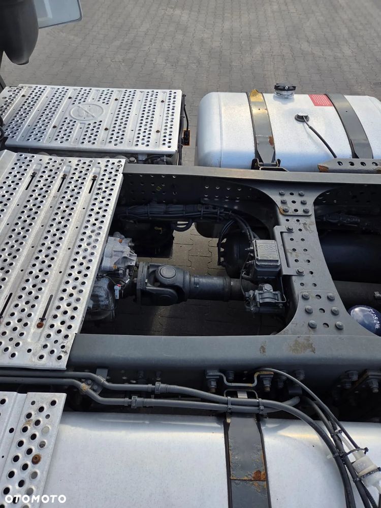 Mercedes-Benz Actros 1845 - 11