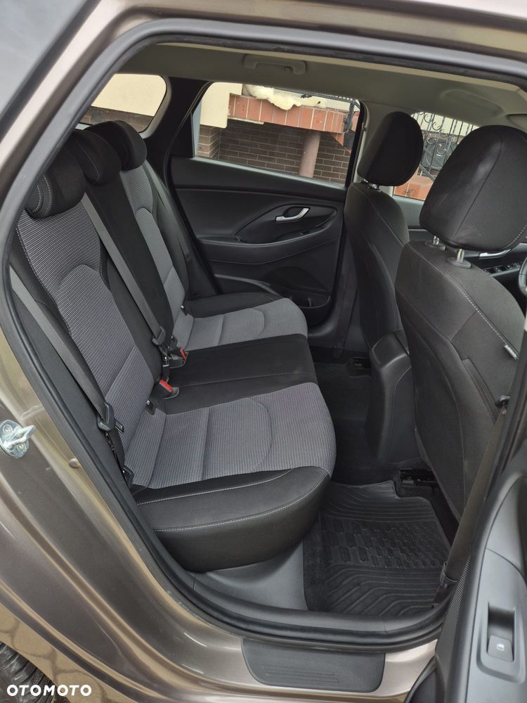 Hyundai i30 1.5 DPI Modern - 13