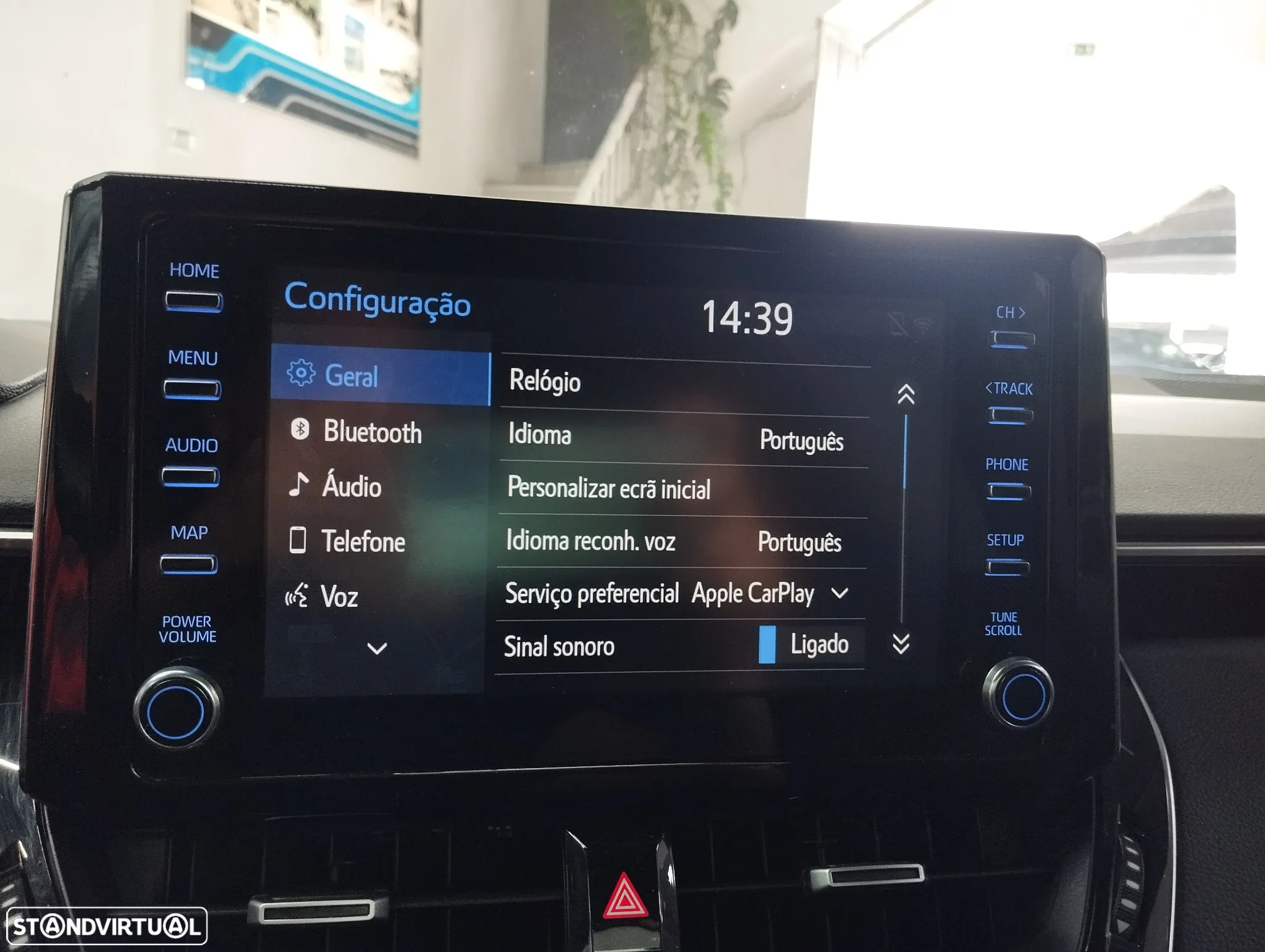 Toyota Corolla Touring Sports 1.8 Hybrid Comfort+P.Sport - 24
