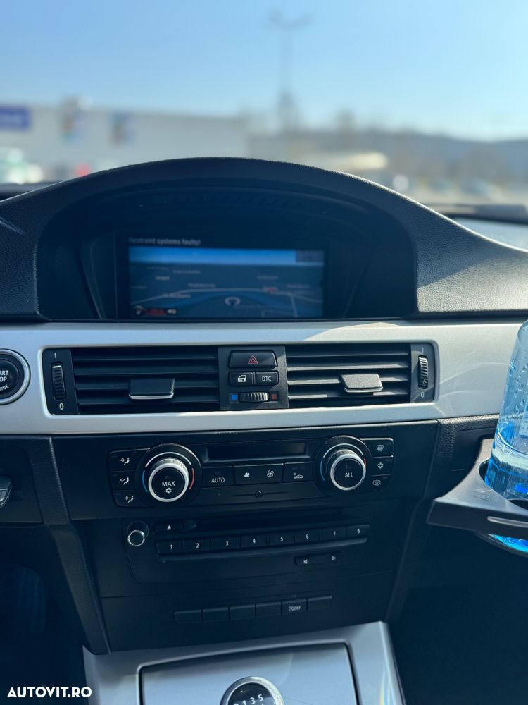 BMW Seria 3 320d - 18