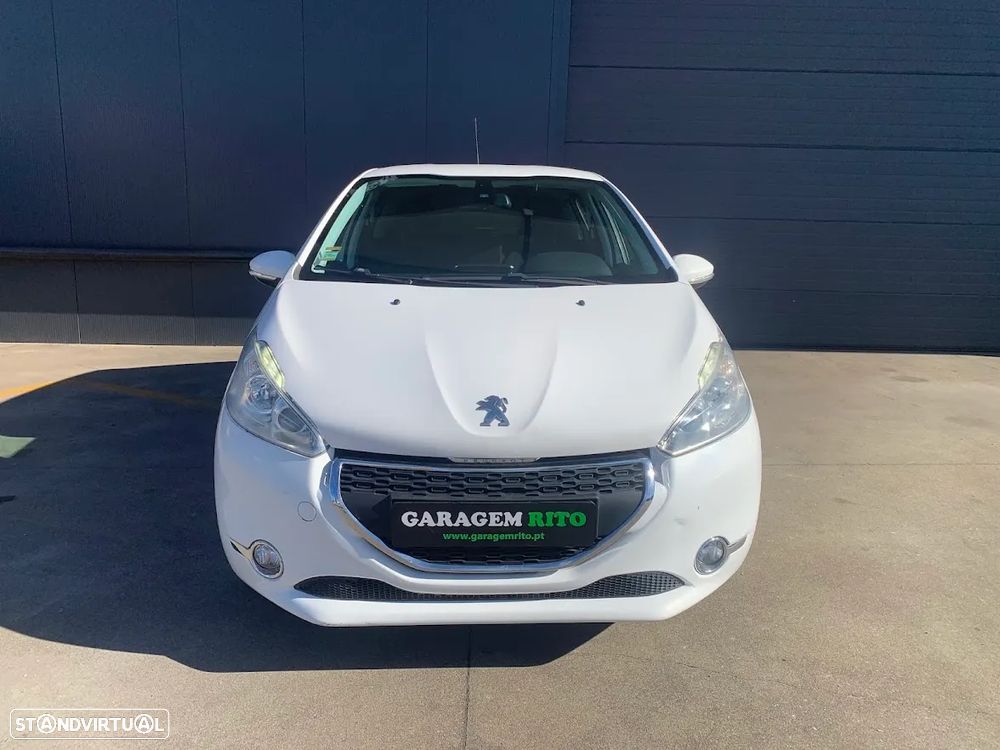 Peugeot 208 1.4 HDi Active - 2