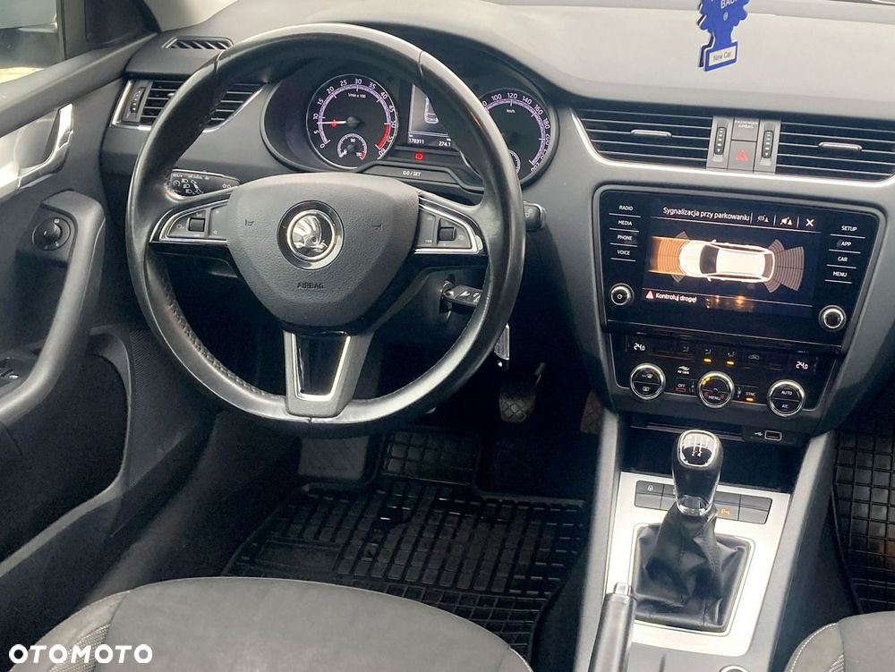 Skoda Octavia 1.6 TDI Ambition - 10