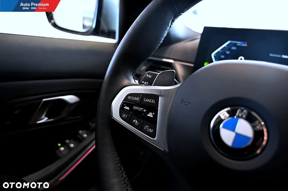 BMW Seria 3 330i xDrive M Sport - 5