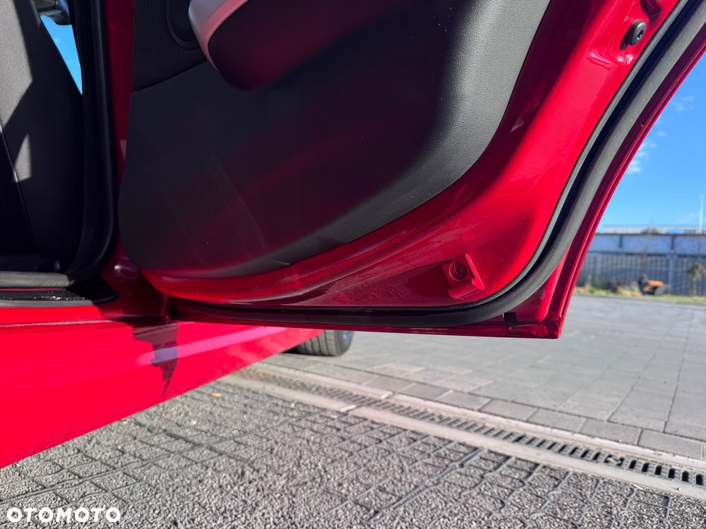 BMW Seria 3 320i Edition Exclusive - 36