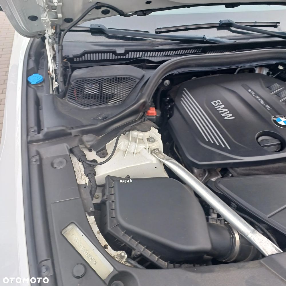 BMW Seria 5 520d xDrive Luxury Line sport - 20