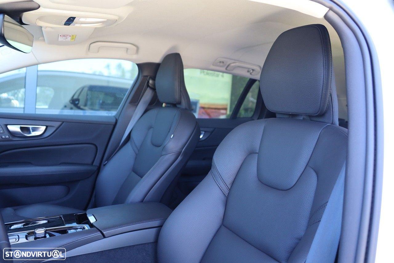 Volvo V60 2.0 T6 AWD TE Plus Dark - 7