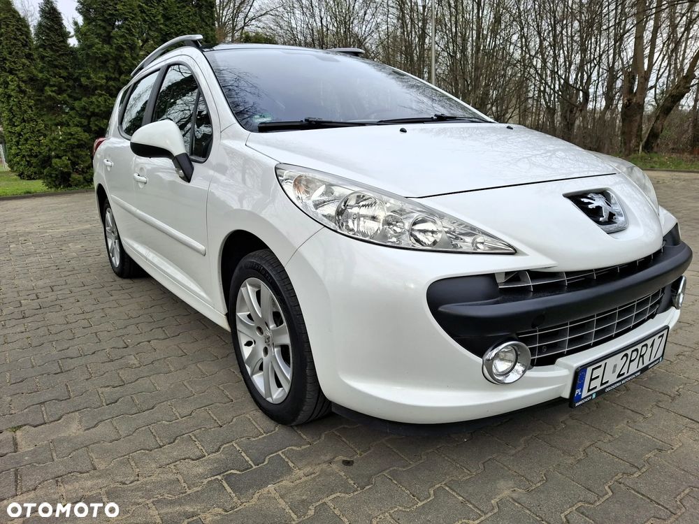 Peugeot 207 1.6 Premium - 11