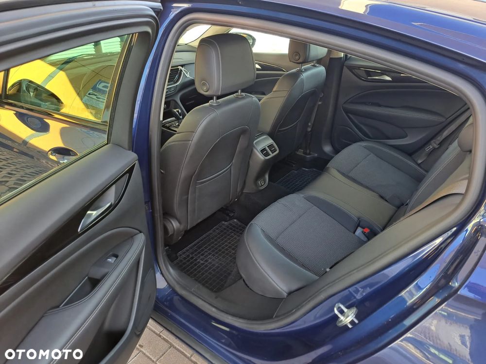Opel Insignia 2.0 CDTI Exclusive S&S - 10
