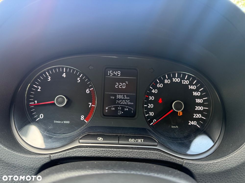Volkswagen Polo 1.2 Comfortline - 12