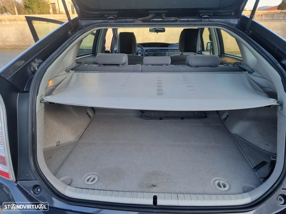 Toyota Prius 1.8 Premium - 17