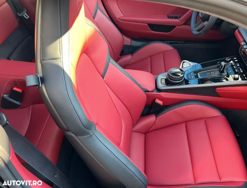 Porsche 911 Carrera PDK - 12