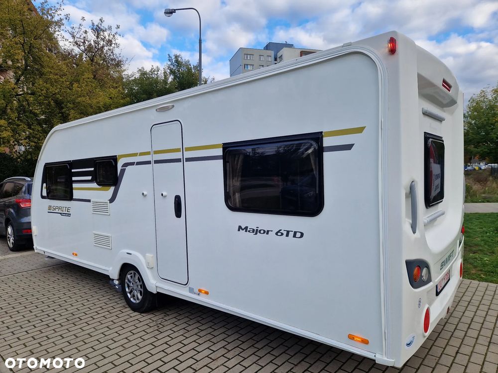 SWIFT Charisma 565 SE LUX - 20