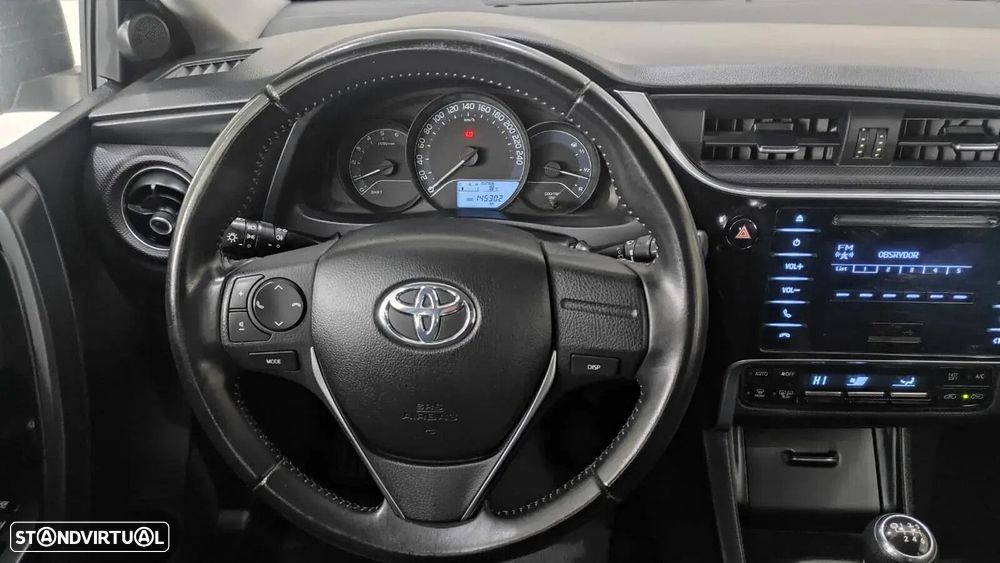 Toyota Auris - 26