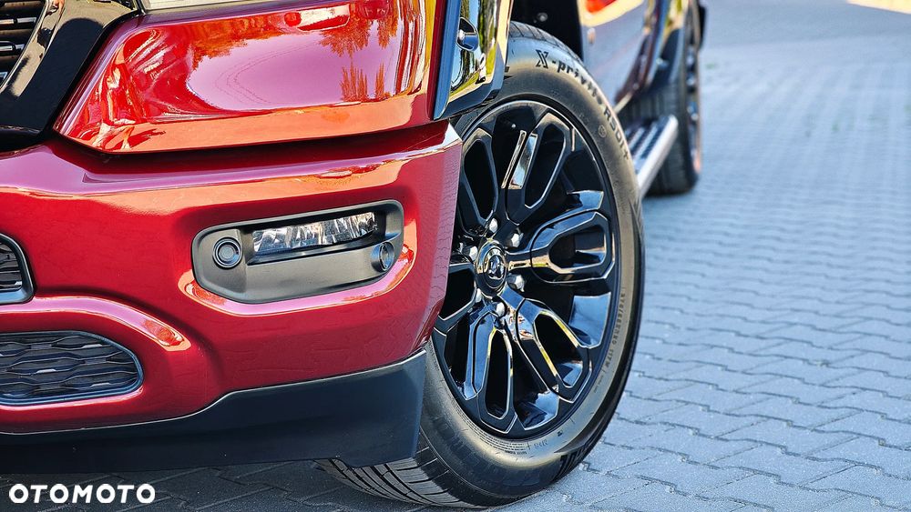 Dodge RAM - 12