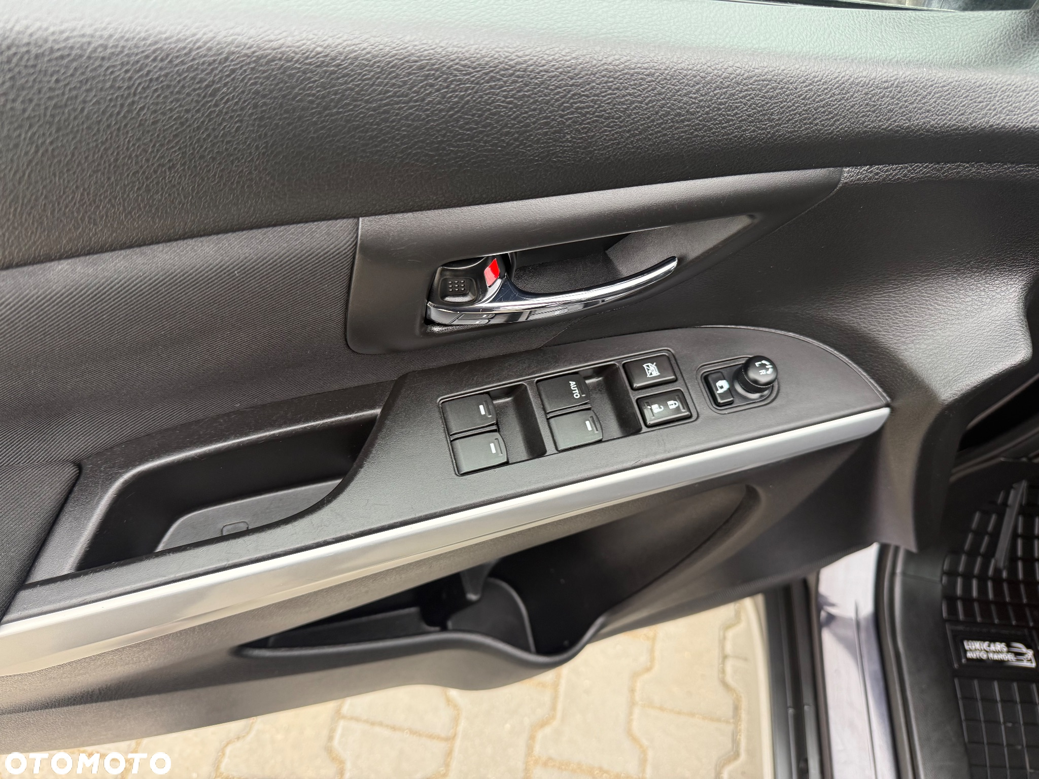 Suzuki SX4 S-Cross 1.6 DDiS Premium 4WD - 17