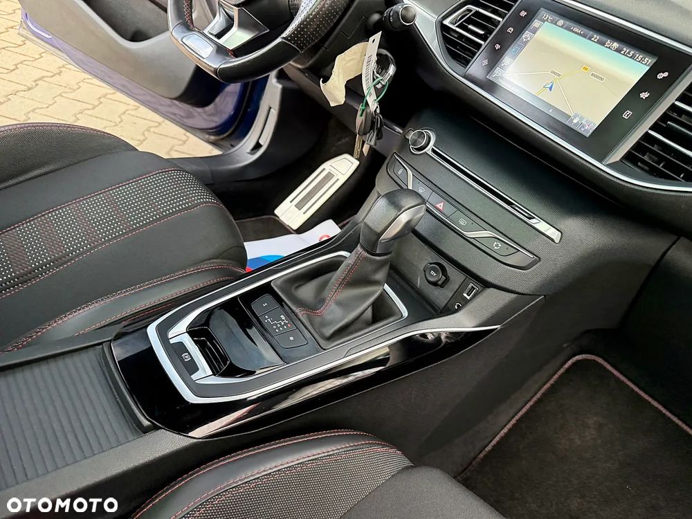 Peugeot 308 BlueHDi 150 EAT6 Stop & Start GT-Line Edition - 22