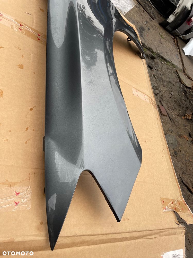 BŁOTNIK LEWY PRZÓD PRZEDNI AUDI Q5 8R0 - 17