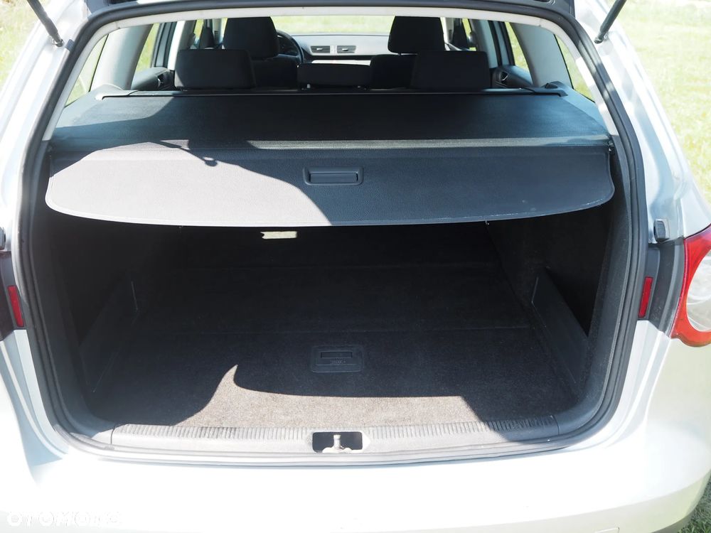 Volkswagen Passat 2.0 TDI Individual - 5