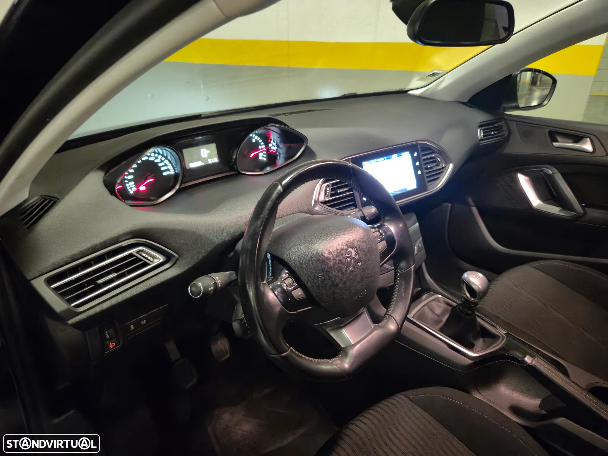 Peugeot 308 SW 1.6 BlueHDi Style - 28