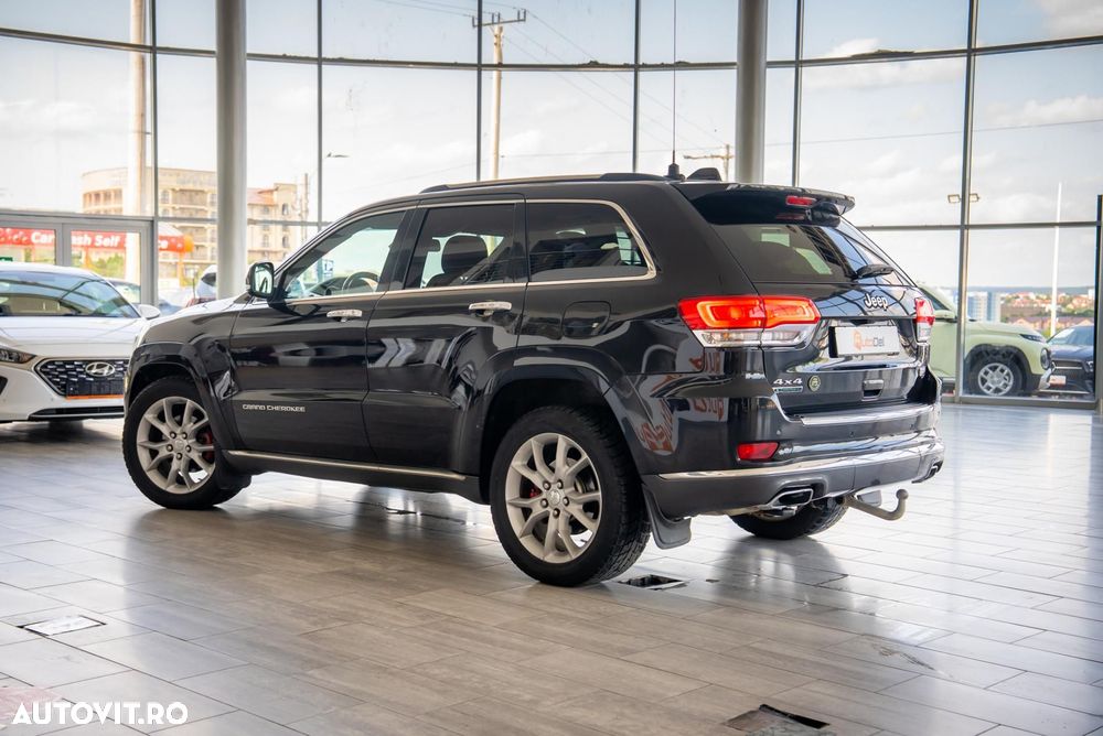 Jeep Grand Cherokee - 9