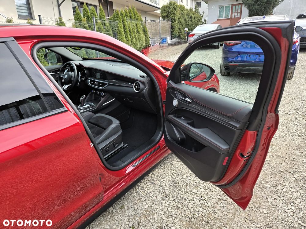 Alfa Romeo Stelvio 2.9 V6 Bi-Turbo Quadrifoglio Q4 - 30