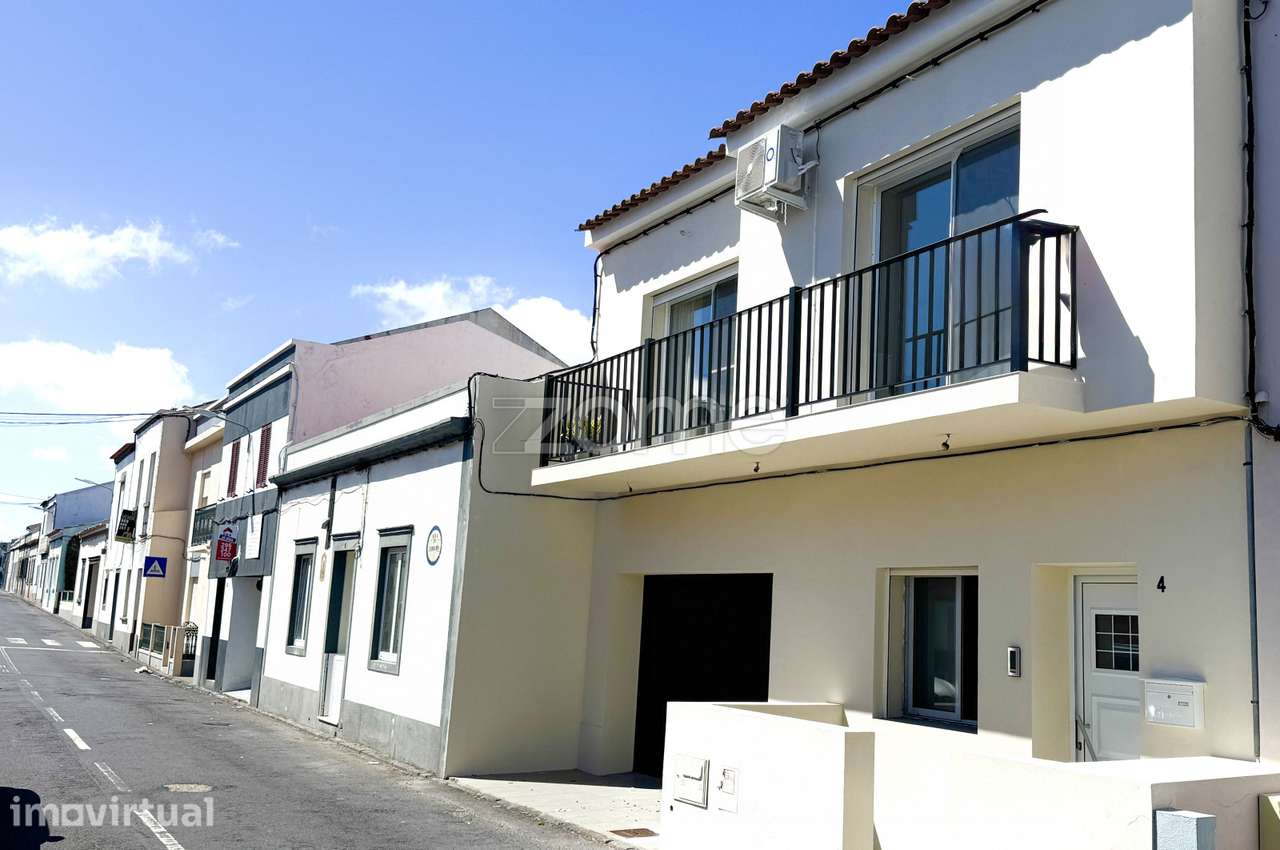 Moradia T2+1 Renovada a 100m do Mar – São Roque - Grande imagem: 3/38