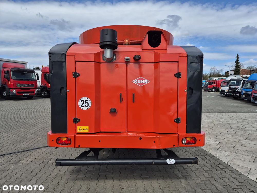 Kuhn SPW 22 Intense / 1WŁ. / NOWY SERWIS / 2 ŚLIMAKI / 22M3  / SUPER STAN / PASZOWÓZ SAMO JEZDNY - 8