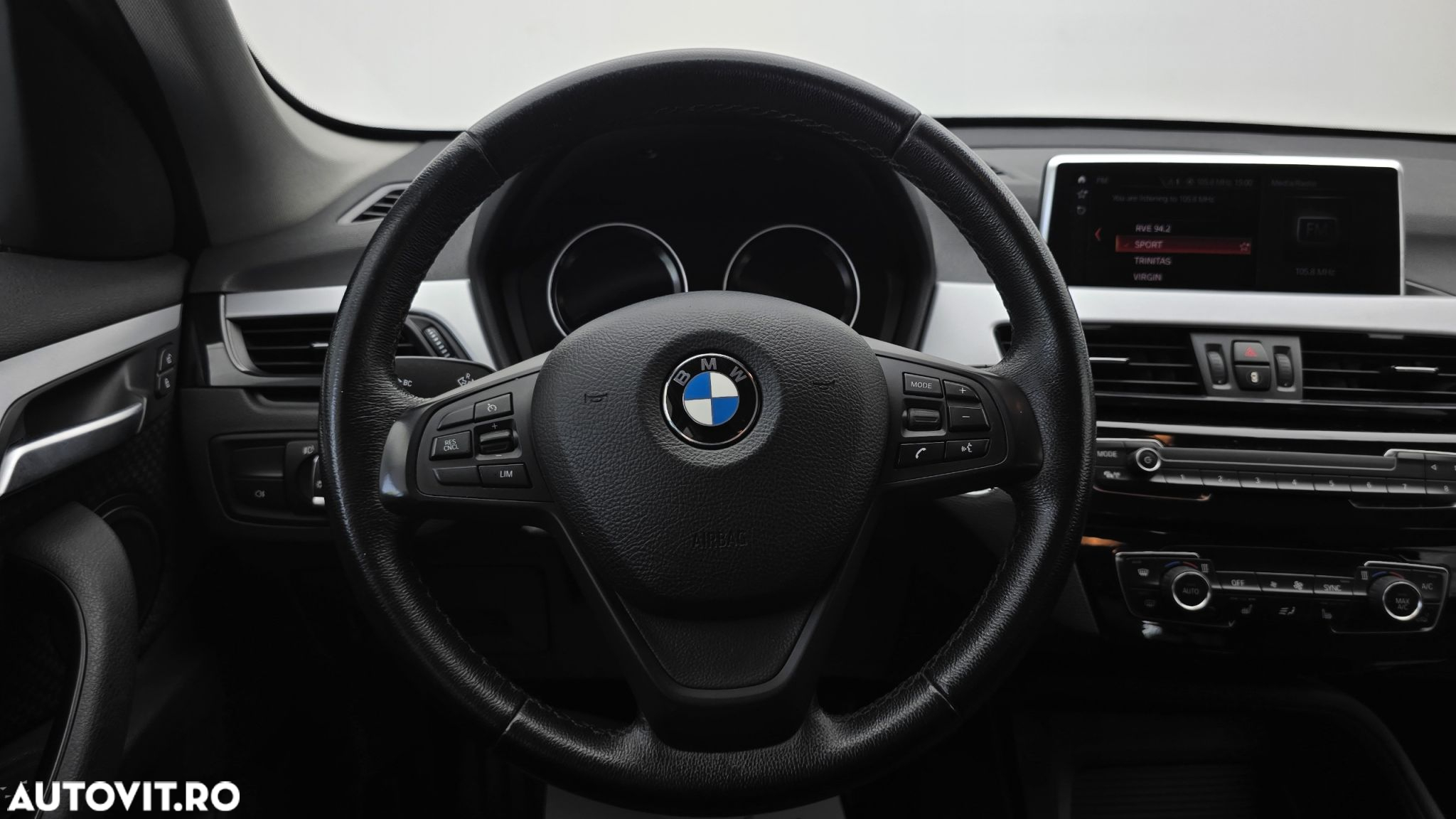 BMW X1 - 15