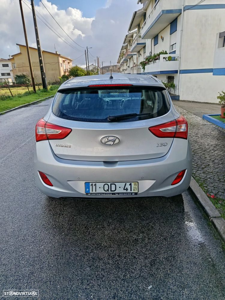 Hyundai i30 1.6 CRDI Blue Style - 5