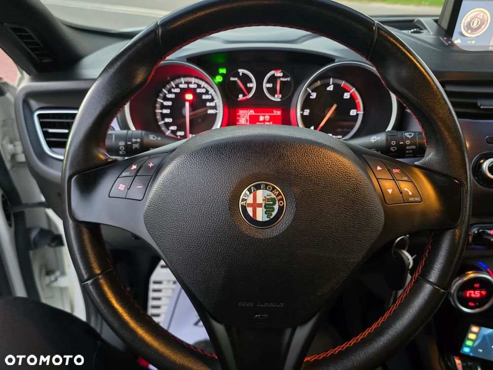 Alfa Romeo Giulietta 1.6 JTDM 16V Turismo - 36