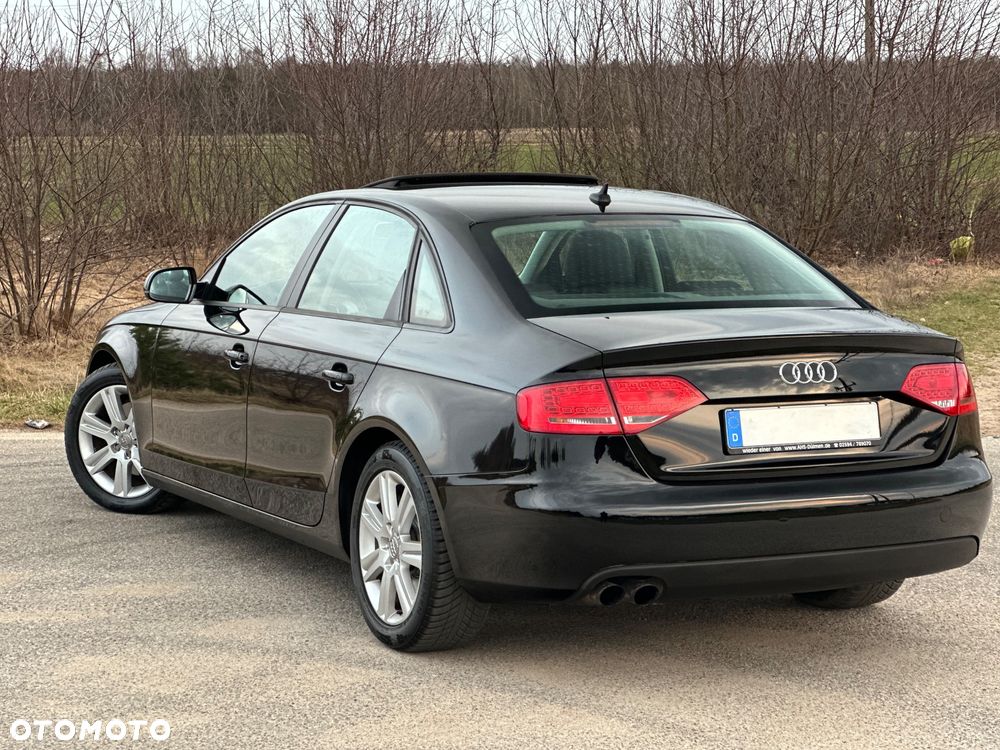 Audi A4 Limousine - 15