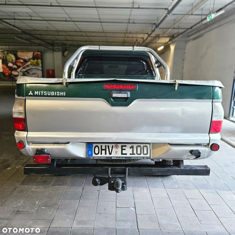 Mitsubishi L200 Pick Up 4x4 Intense Club Cab - 11