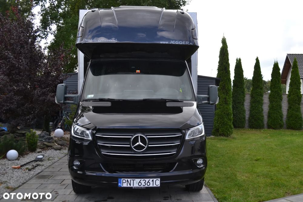 Mercedes-Benz Sprinter - 5