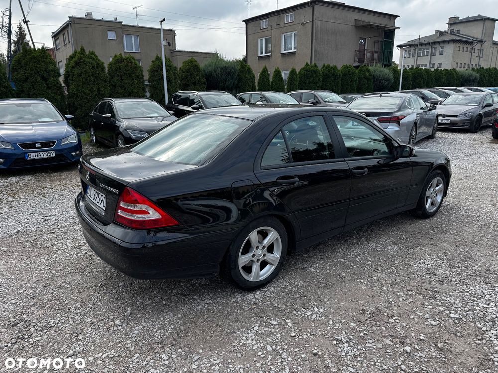 Mercedes-Benz Klasa C 180 Kompressor Avantgarde - 20