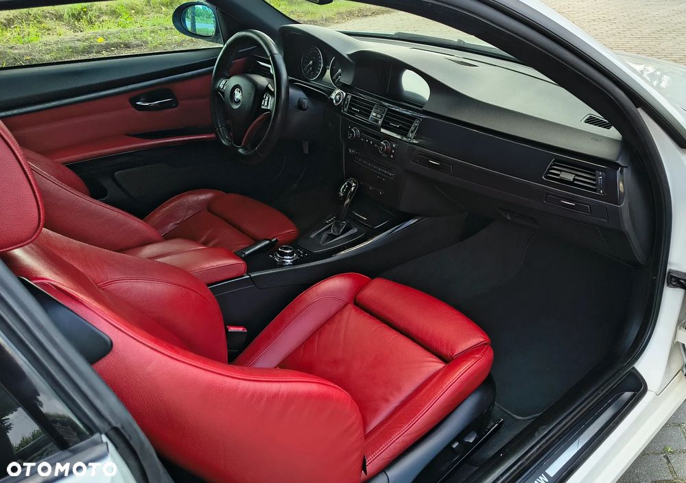 BMW Seria 3 320d xDrive - 13