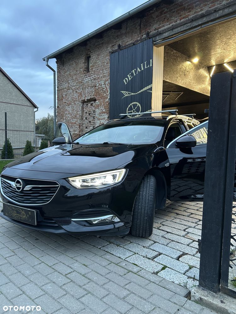 Opel Insignia - 1