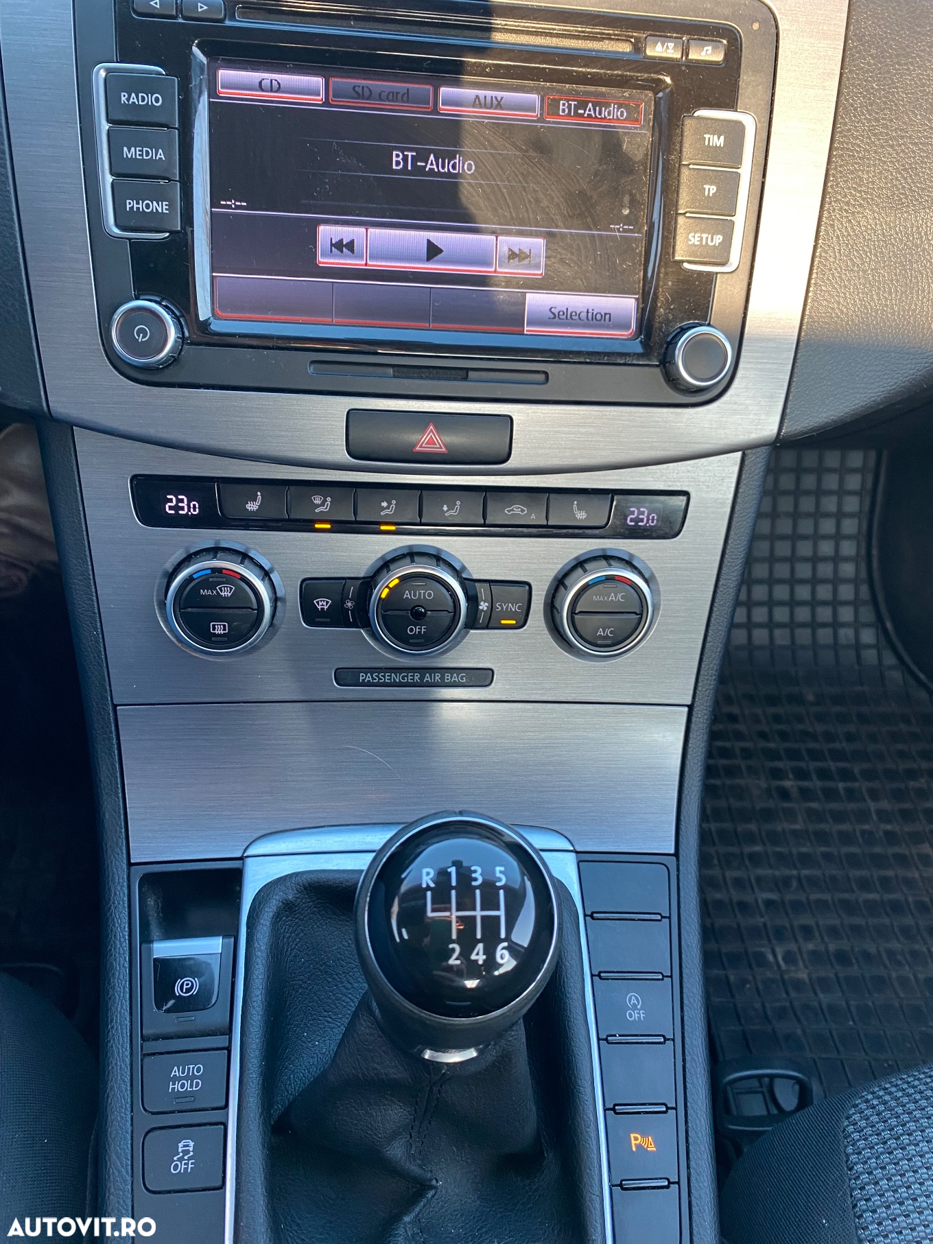 Volkswagen Passat 2.0 TDI BlueMotion Tehnology 4Motion Comfortline - 12