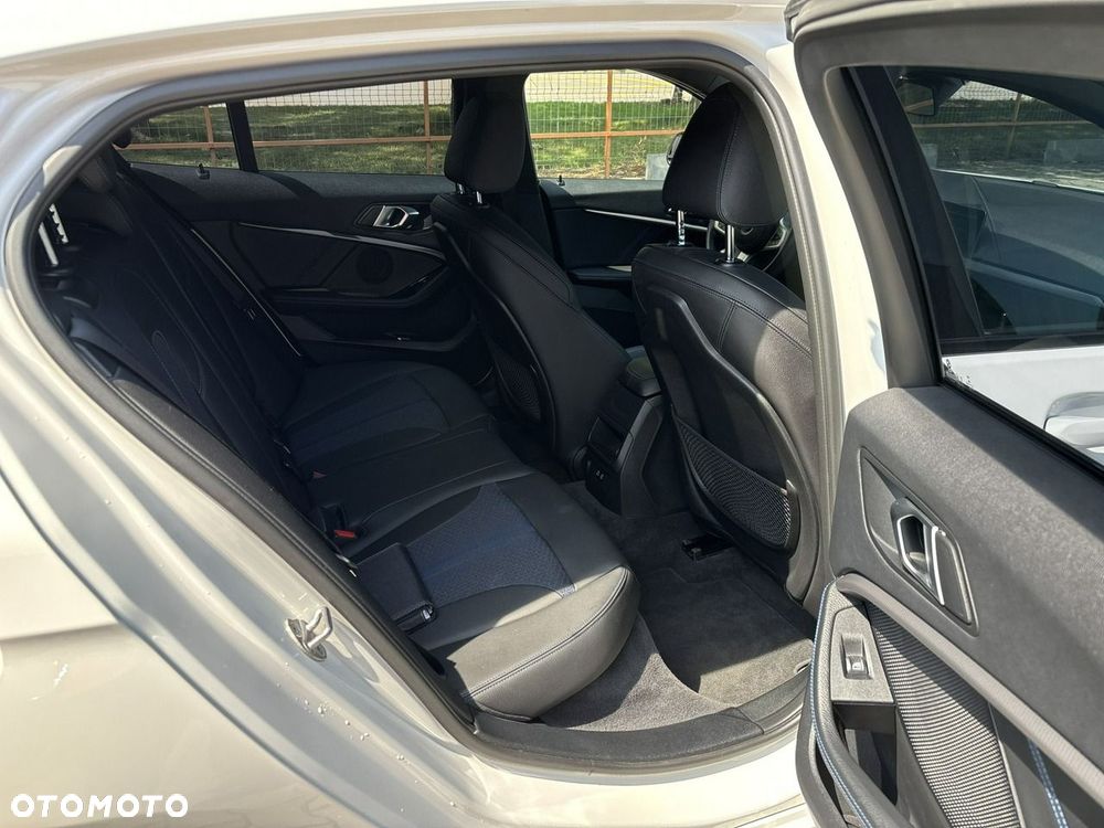 BMW Seria 1 118i M Sport - 17