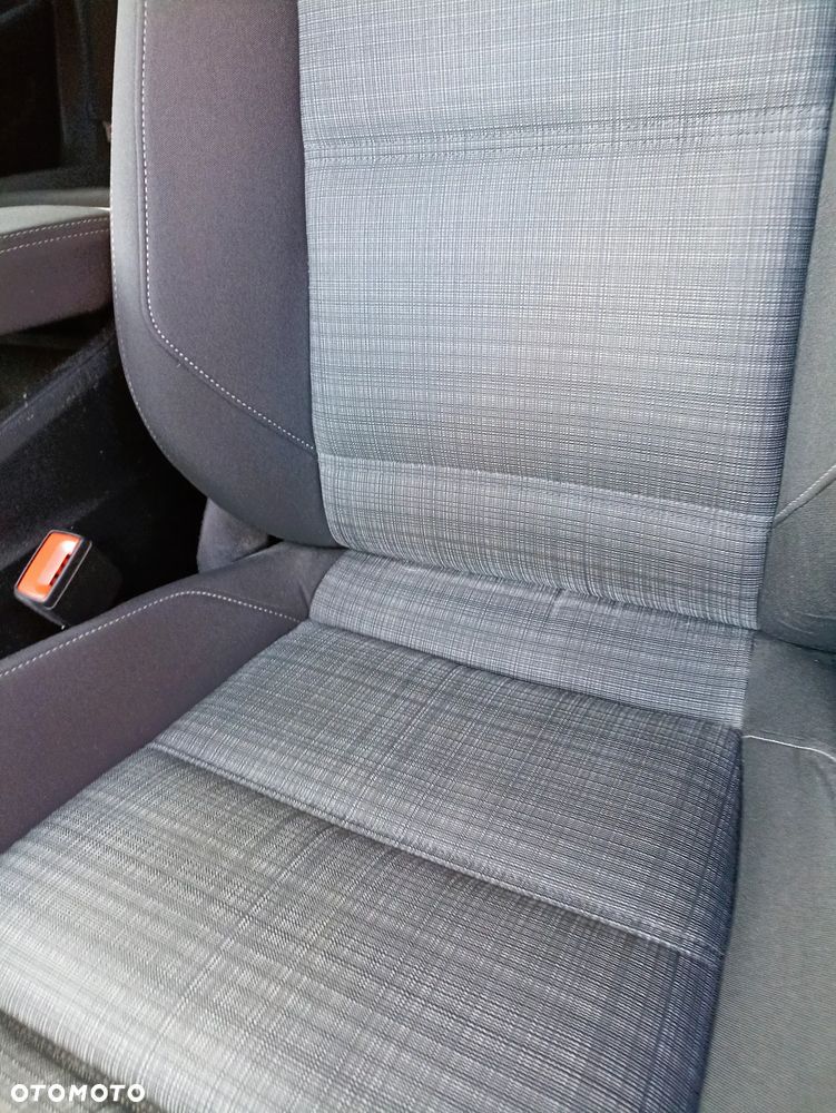 Volkswagen Passat 2.0 TDI EVO Business - 10