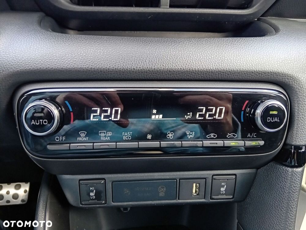 Toyota Yaris - 18
