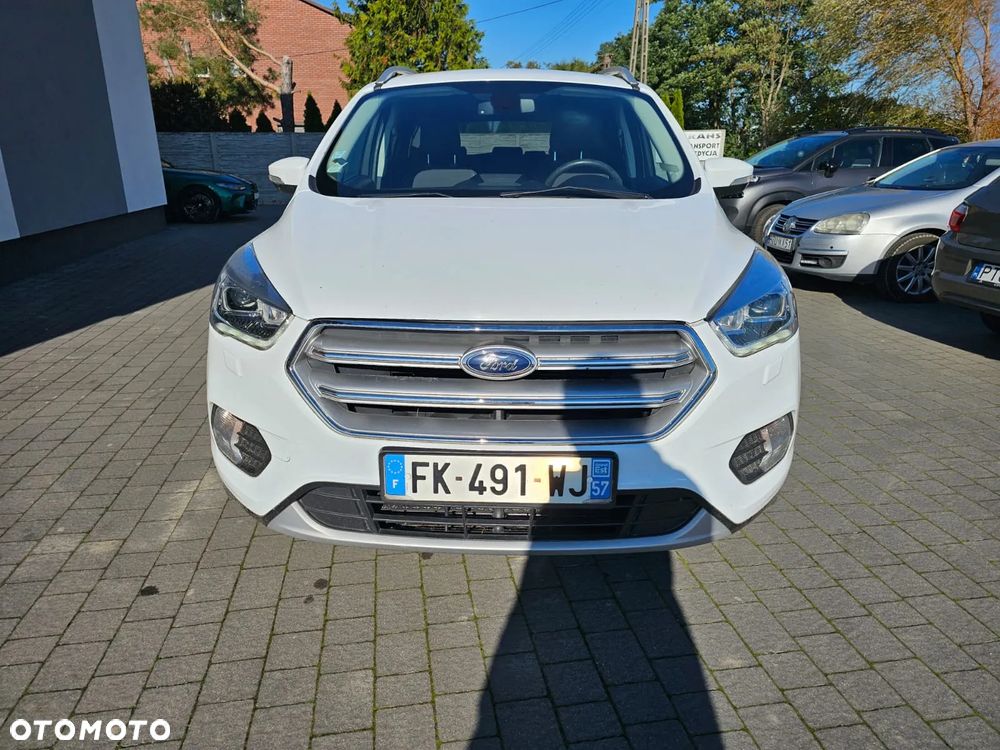 Ford Kuga 1.5 EcoBoost 2x4 Titanium - 4