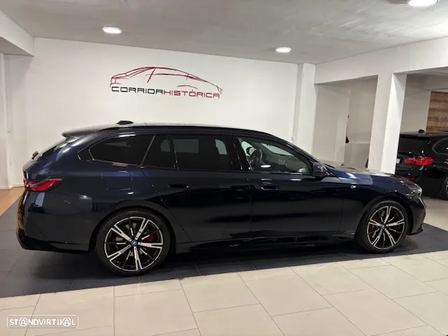 BMW i5 Touring eDrive40 Pack Desportivo M - 18