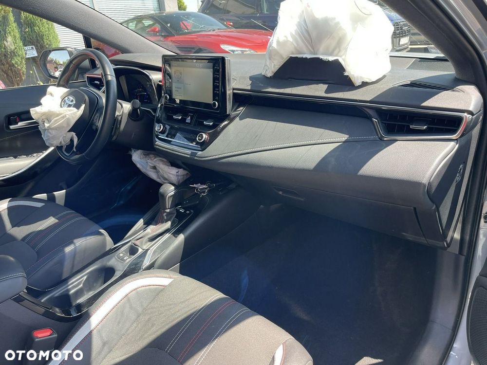 Toyota Corolla 2.0 Hybrid GR Sport - 13