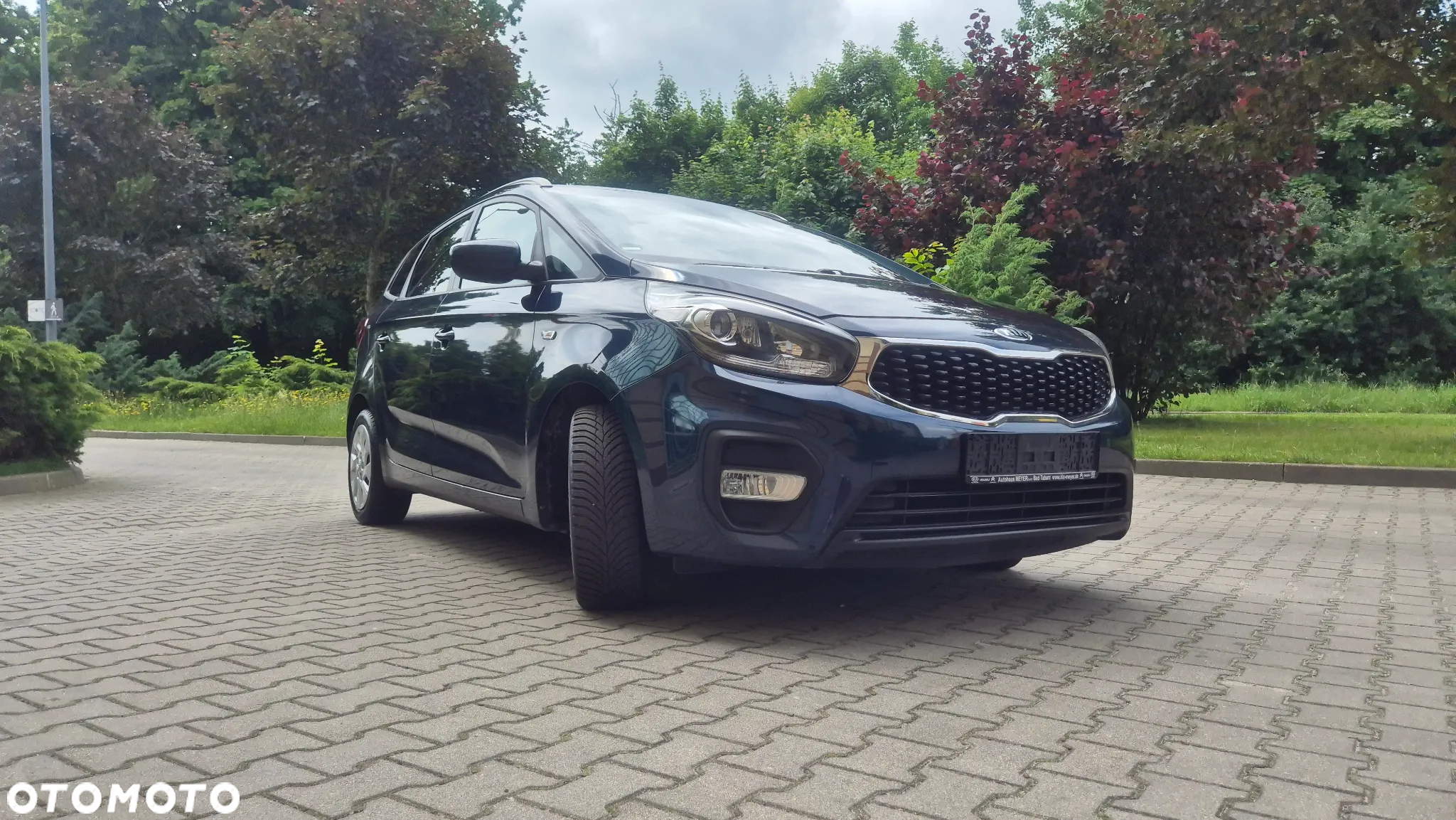 Kia Carens 1.6 GDI Dream Team Edition - 36