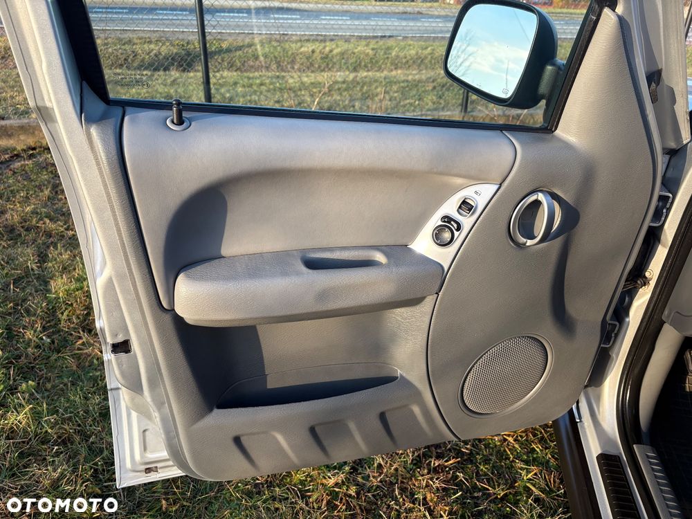 Jeep Cherokee 2.8 CRD Limited - 27