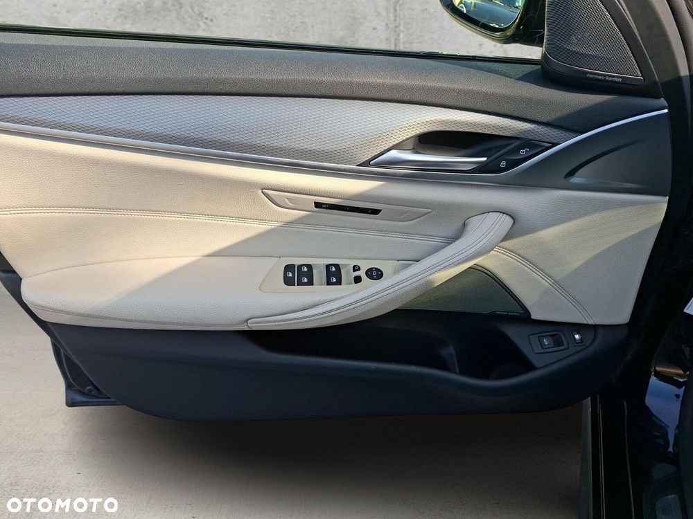 BMW Seria 5 - 13