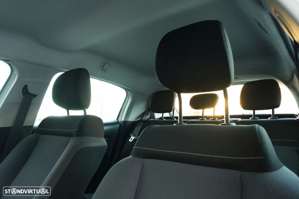 Peugeot 3008 1.5 BlueHDi Allure Pack EAT8 - 25