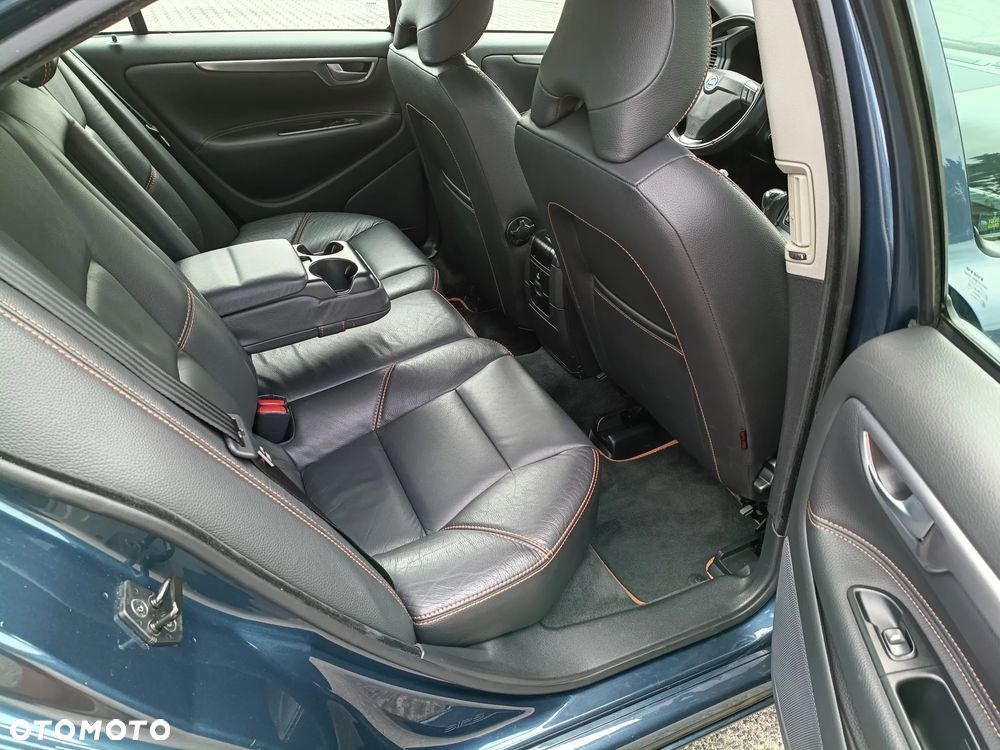Volvo S60 2.4 Momentum - 14